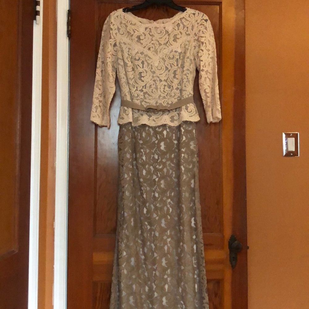Adrianna Papell floor length lace dress